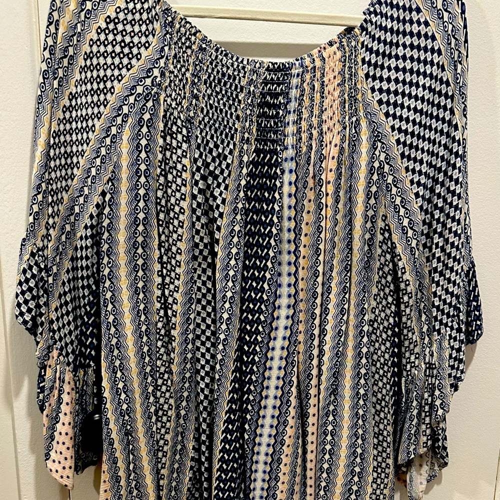 B Collection by Bobeau Off The Shoulder Peasant Top SIZE LARGE